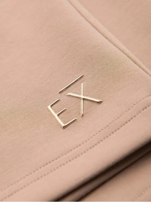 Divatos bézs férfi rövidnadrág V3 logóval SRBC-0153