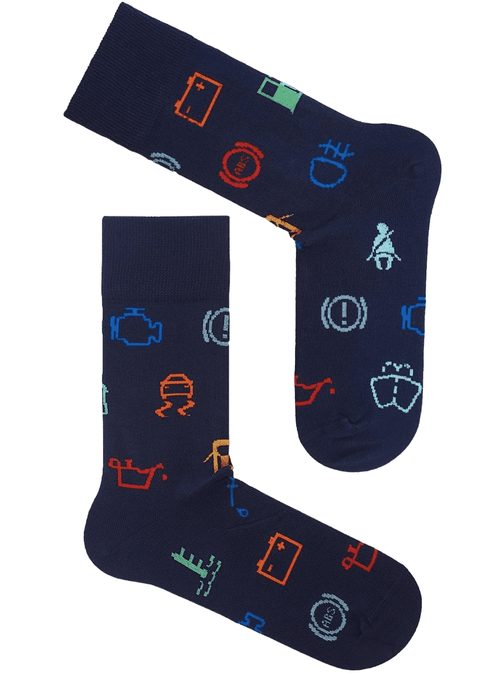 Sötétkék magas férfi zoknik, autó visszajelző lámpák