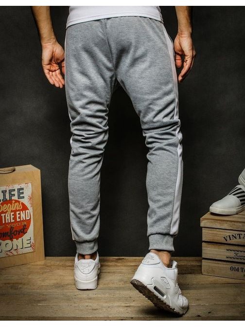 Trendi szürke melegítő nadrág fehér csíkkal