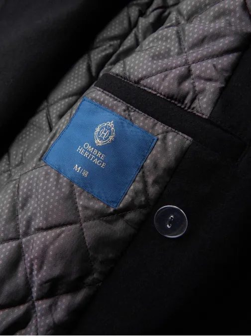 Hosszú fekete kabát, díszgombokkal V1 OM-COWC-0145