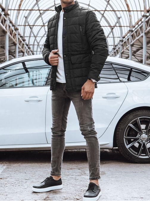 Érdekes fekete steppelt dzseki