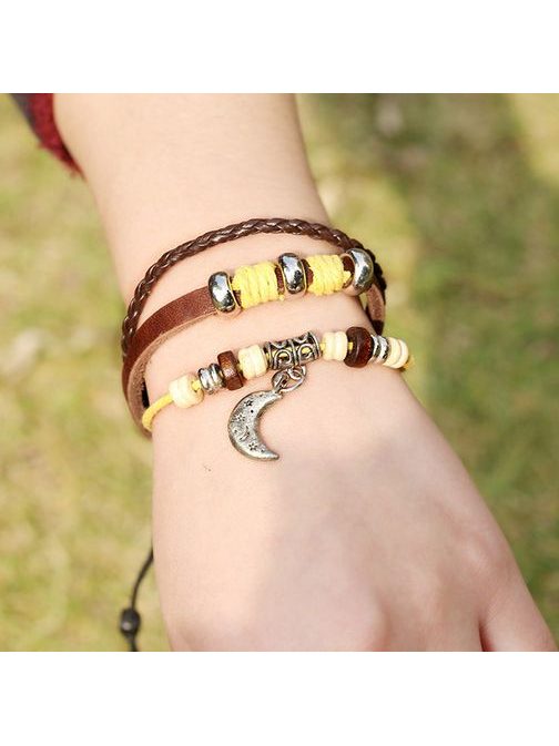 Férfi karkötő sárga kivitelben holddal