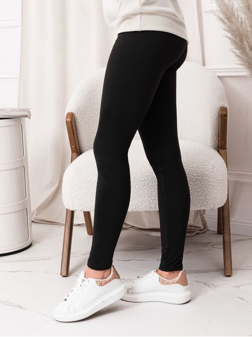 Egyszerű fekete női leggings PLR110