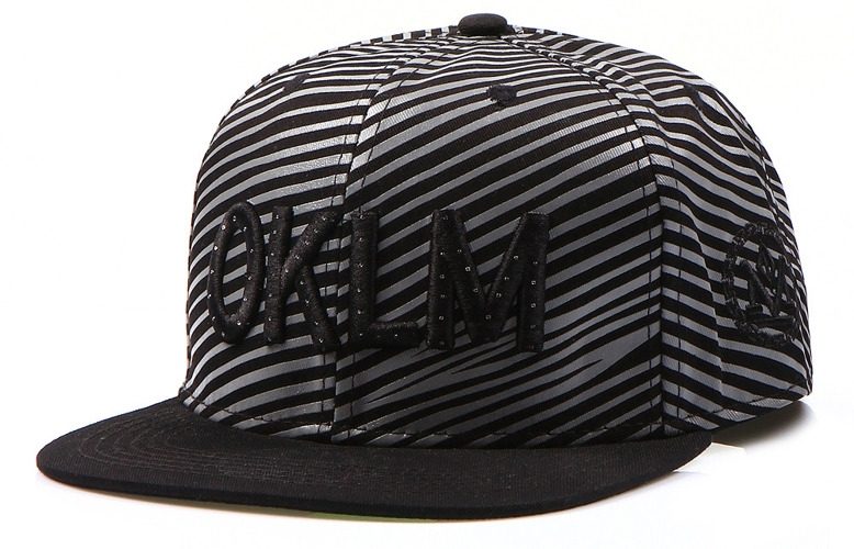 OKLM FEKETE SNAPBACK SILTES SAPKA