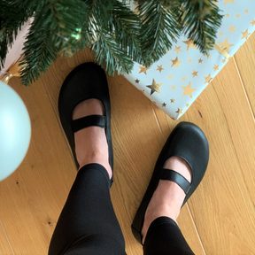 Christmas Gift Tip: Give the gift of freedom of movement with Angles barefoot shoes