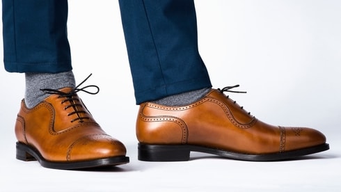 Gentleman Store Hogyan fényesítse cipőjét cipőkrémmel? Gentleman Store Hogyan fényesítse cipőjét cipőkrémmel?