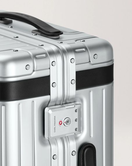 Carl Friedrik — The Carry-on Aluminium