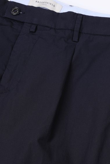 Brooksfield Slim Fit Pleated Chinos — Navy