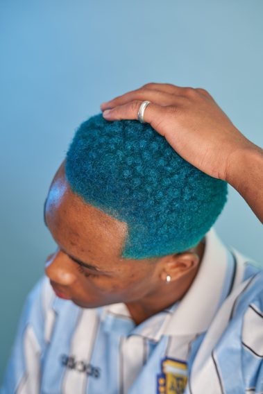 Slick Gorilla Hair Colour — Turquoise