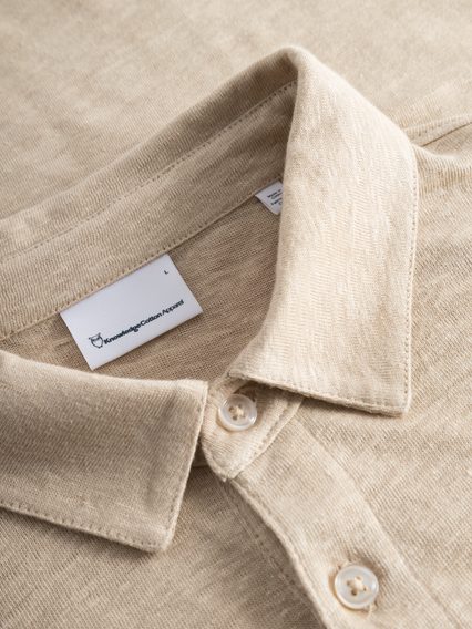 Vászon pólóing Knowledge Cotton Apparel — Safari