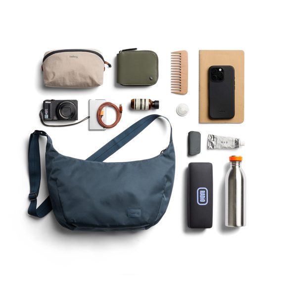 Bellroy Laneway Crescent Bag (7 l)