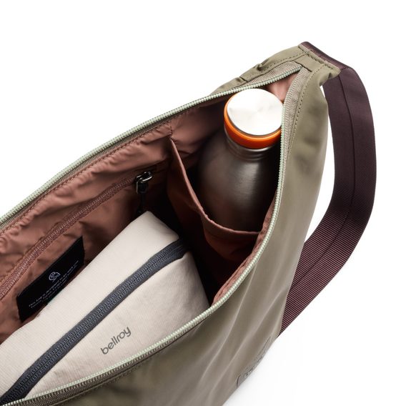 Bellroy Laneway Crescent Bag (7 l)