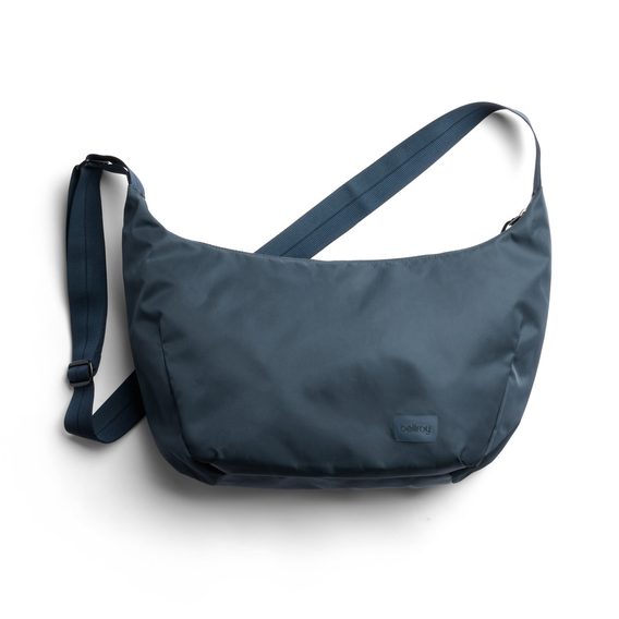 Bellroy Laneway Crescent Bag (7 l)