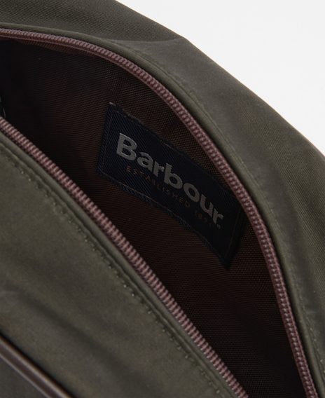 Barbour Waxed Washbag