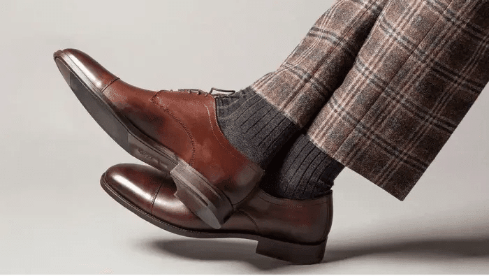 7 tipp a nadrág, a zokni és a cipő megfelelő kombinálásához