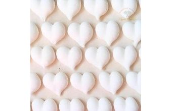 Cukrové dekorace bílá srdíčka