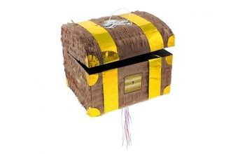 Piňata Truhla pokladů - pirát - 30 x 25 x 34 cm - tahací