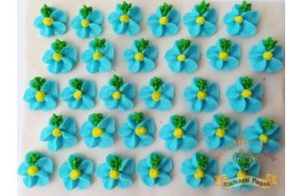 Cukrové ozdoby květy na platíčku 33