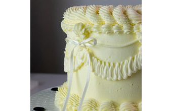 Ozdoby na dort mašle – bílé 8 ks