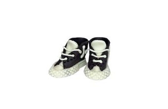 Cukrová dekorace – černé tenisky