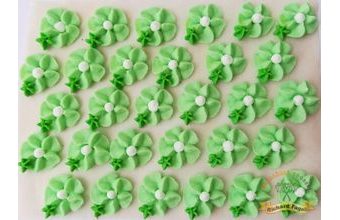 Cukrové ozdoby květy na platíčku 34