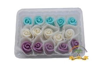 Dortové růže Mini - bílá, fialová, modrá
