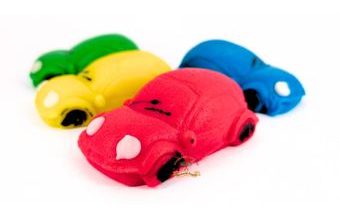 Jedlá figurka 4 - Autíčko červené