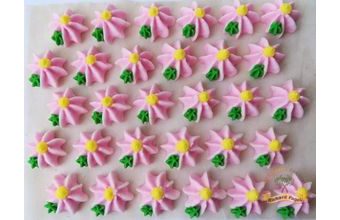 Cukrové ozdoby květy na platíčku 36