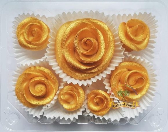 Dortová sada růží zlatá zlatá