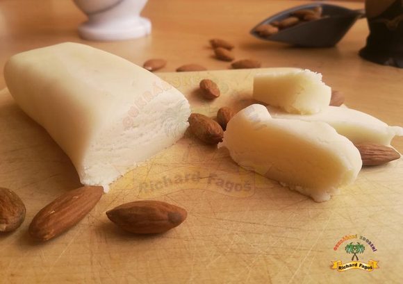 Marcipán 1:3 - 500g přírodní bílý bílý