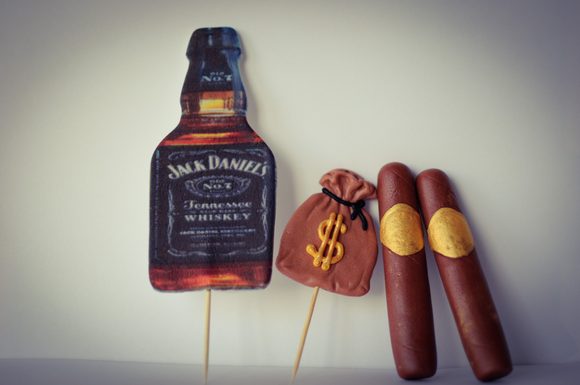 Pánská sada whisky – cukrová dekorace na dort