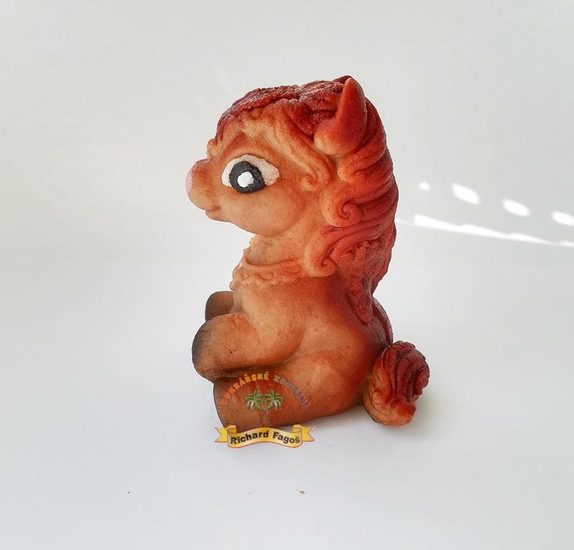 Koník, kůň hnědý 55g