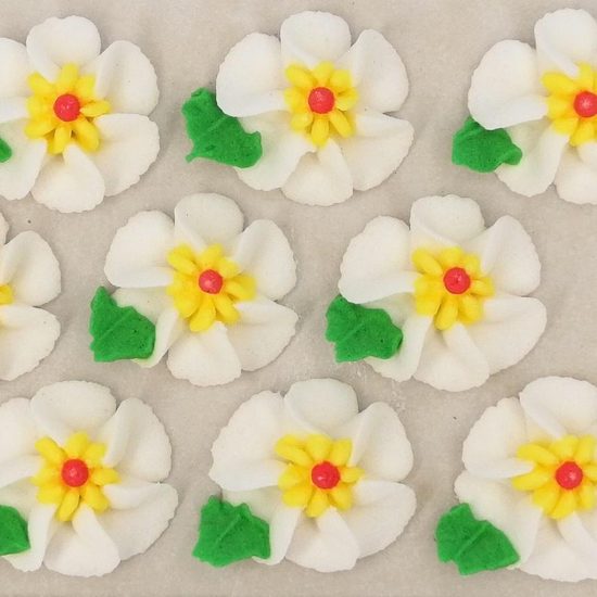 Cukrové dekorace velké květy na platíčku 22