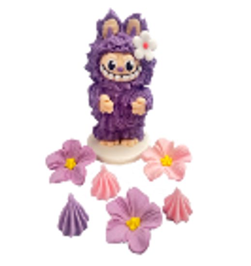 Labubu cukrová postavička s květy