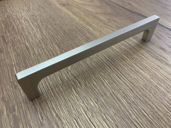 Úchytka Rados - hliník efekt nerez - 16 cm rozteč