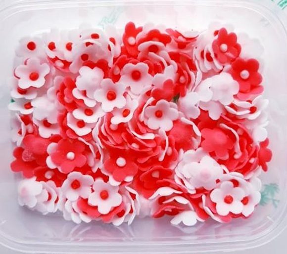 Modelované květinky červené 10g