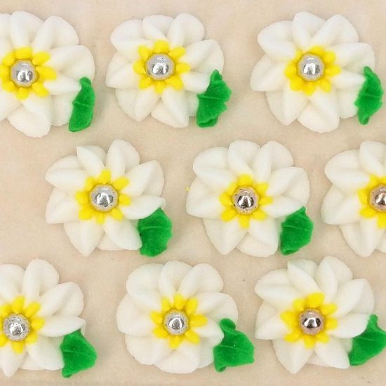 Cukrové dekorace velké květy na platíčku 7