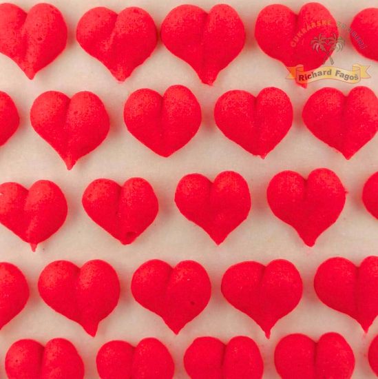 Cukrové dekorace srdíčka červená
