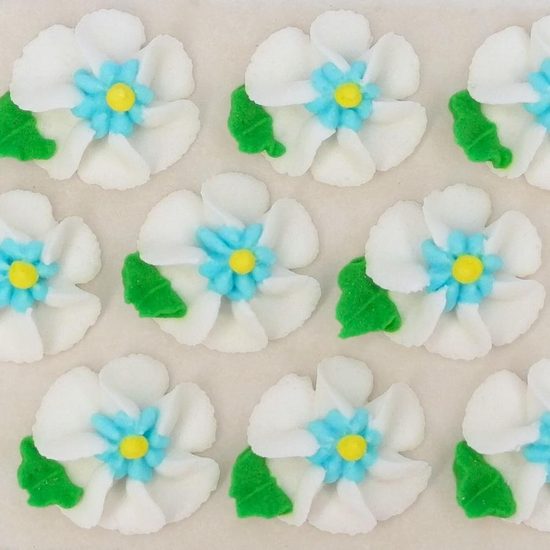 Cukrové dekorace velké květy na platíčku 12