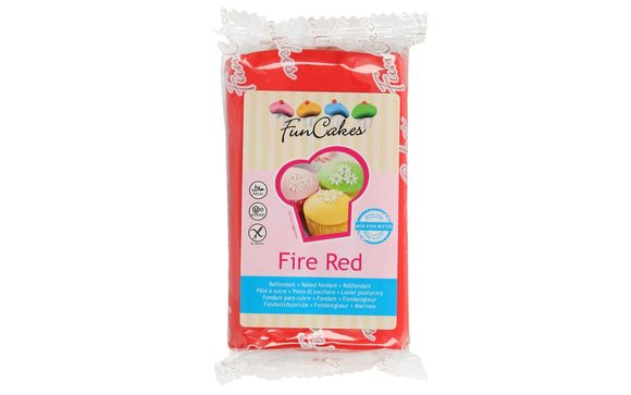 Červený rolovaný fondant Fire Red (barevný fondán) 250 g