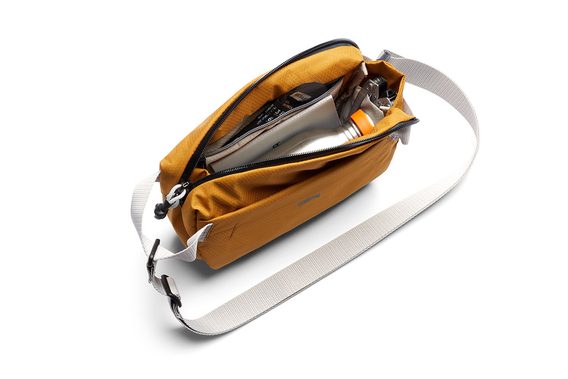 Bellroy Lite Sling Mini