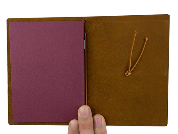 TRAVELER'S notebook - camel (Passport)