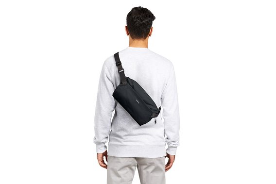 Bazár: Bellroy Lite Sling (Black)