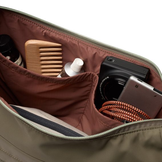 Bellroy Laneway Crescent Bag (7 l)