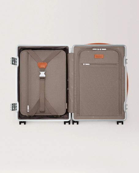 Carl Friedrik — The Carry-on Aluminium