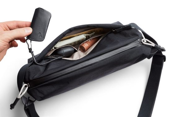 Bazár: Bellroy Lite Sling (Black)