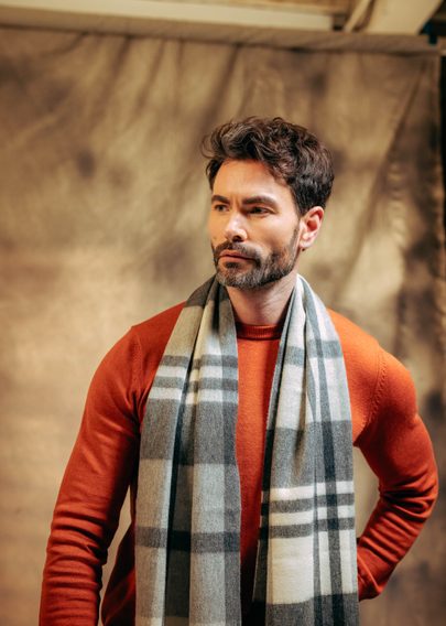 Joshua Ellis Black Watch Ripple Cashmere Scarf — Grey