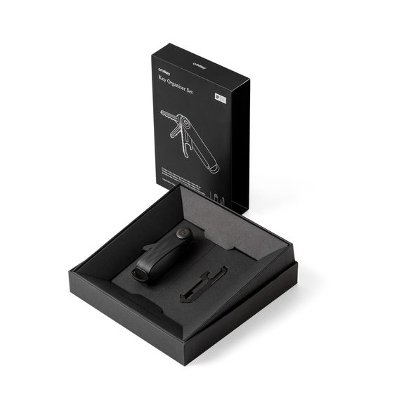 Darčekový set elastomérovej kľúčenky Orbitkey 2.0 (Black & Black Hardware) + čierny Multitool v2