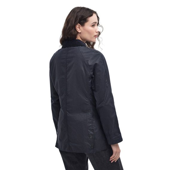 Barbour Beadnell Wax Jacket — Navy
