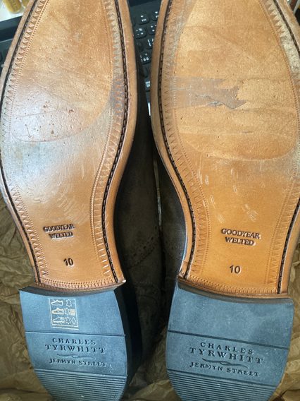 Bazár: Charles Tyrwhitt Leather Oxford Brogue Shoes — Dark Chocolate (10 / 44,5)
